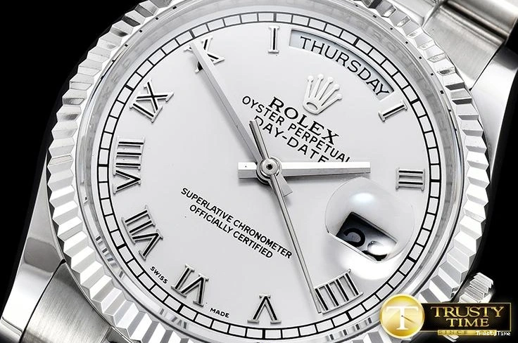 0225 Durable RDD0215B – DayDate 36mm 684